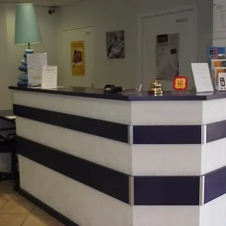 Audotel 2* Carcassonne